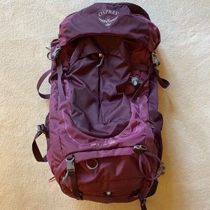 Osprey Sirrus 36L 
WOMEN'S LIGHT BACKPACKING